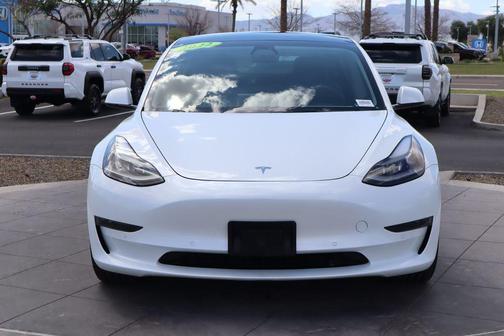 2022 Tesla Model 3 Standard Range