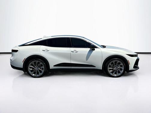 Oxygen White 2026 Toyota Crown Limited