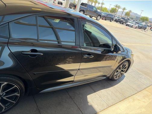 Black Sand Pearl 2020 Toyota Corolla SE