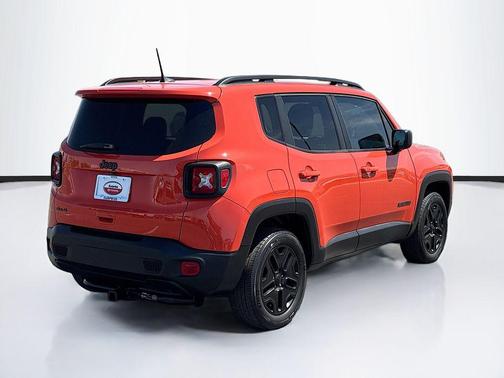 Omaha Orange Clearcoat 2021 Jeep Renegade Upland