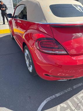 2019 Volkswagen Beetle 2.0T SE