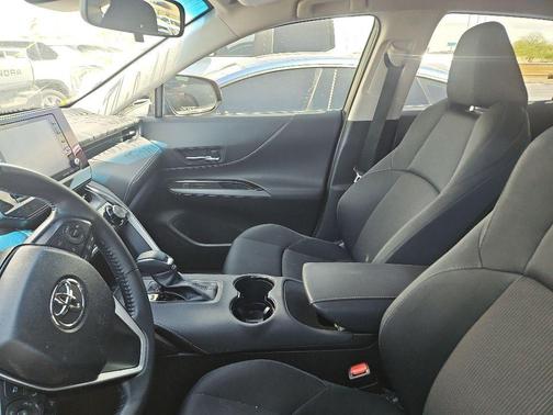 Ruby Flare Pearl 2021 Toyota Venza LE