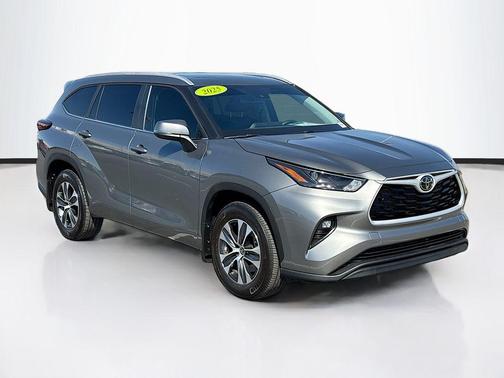 Heavy Metal 2025 Toyota Highlander XLE