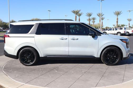 2025 Kia Carnival SX Prestige