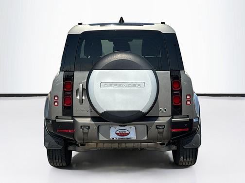 Silver 2022 Land Rover Defender 90 X-Dynamic SE