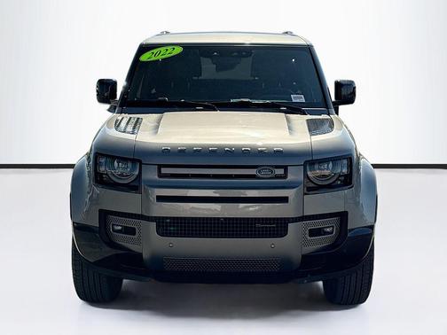 Silver 2022 Land Rover Defender 90 X-Dynamic SE