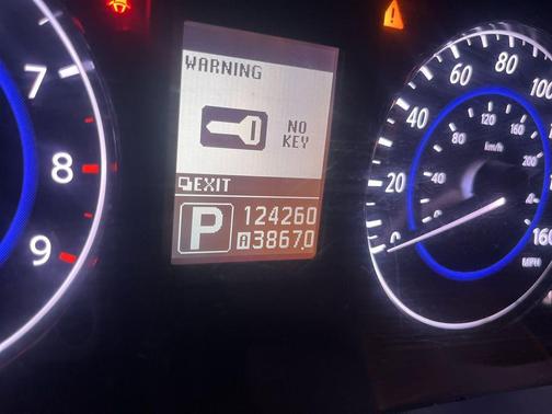 2010 INFINITI G37x Base