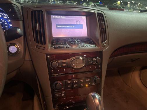 2010 INFINITI G37x Base