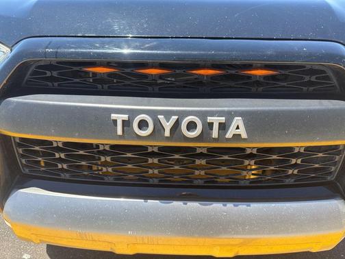 Midnight Black Metallic 2017 Toyota 4Runner TRD Off Road Premium