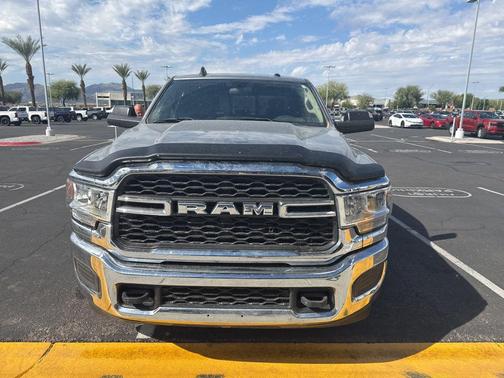 2019 RAM 2500 Tradesman Crew Cab 4x2 8' Box
