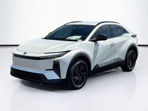 Wind Chill Pearl 2026 Toyota C-HR SE
