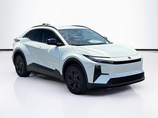 Wind Chill Pearl 2026 Toyota C-HR SE