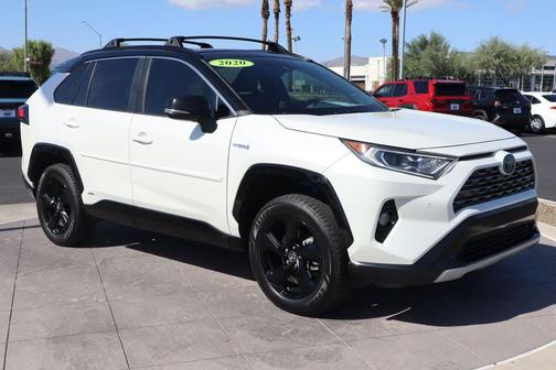 2020 Toyota RAV4 Hybrid SE