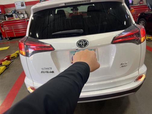 2018 Toyota RAV4 XLE