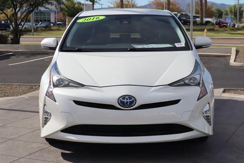 2016 Toyota Prius Four Touring