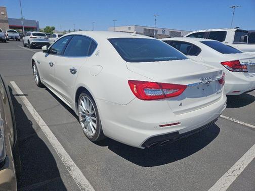 Bianco 2018 Maserati Quattroporte S GranSport