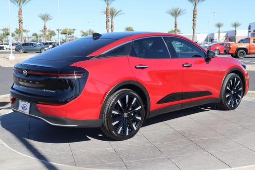 2024 Toyota Crown Platinum