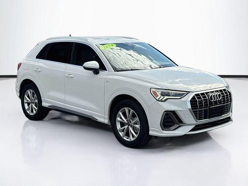 Glacier White Metallic 2024 Audi Q3 45 S line Premium Plus