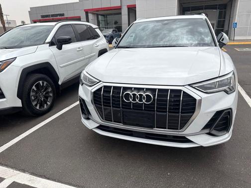 Glacier White Metallic 2024 Audi Q3 45 S line Premium Plus