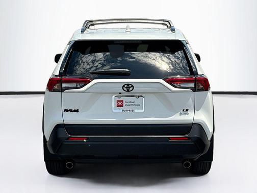 Ice Cap 2025 Toyota RAV4 Hybrid LE