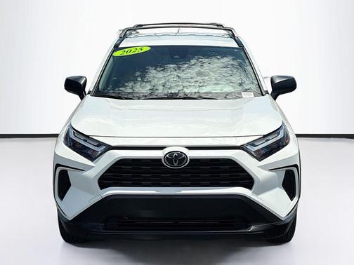 Ice Cap 2025 Toyota RAV4 Hybrid LE