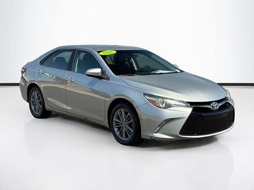 Celestial Silver Metallic 2015 Toyota Camry SE