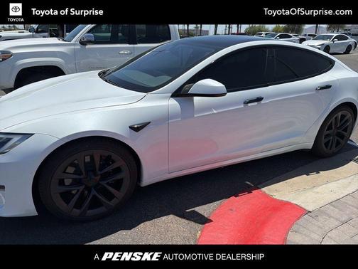 Pearl White Multi-Coat 2021 Tesla Model S Plaid