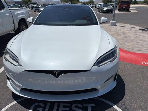 Pearl White Multi-Coat 2021 Tesla Model S Plaid
