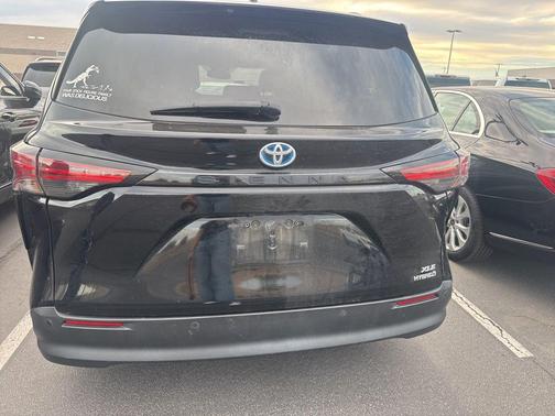 2021 Toyota Sienna XLE 7 Passenger