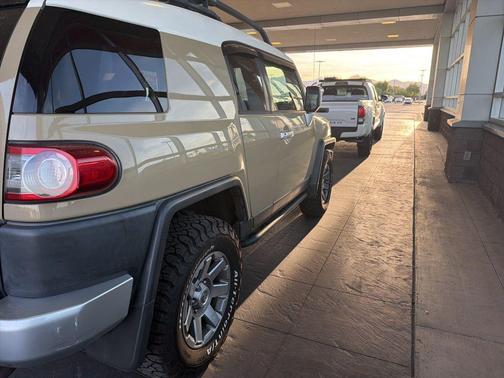 Quicksand 2014 Toyota FJ Cruiser Base