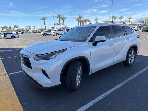 2023 Toyota Highlander L