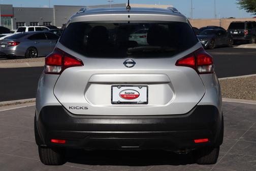 2019 Nissan Kicks S