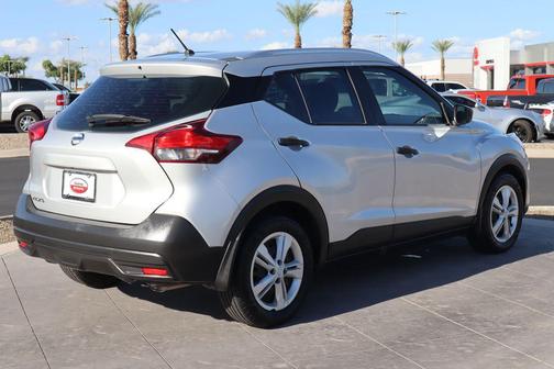 2019 Nissan Kicks S