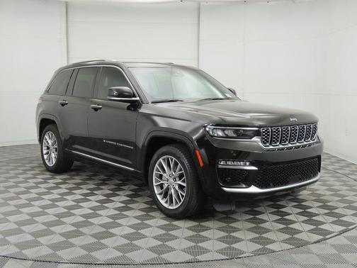 2022 Jeep Grand Cherokee Summit