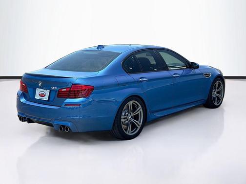 Monte Carlo Blue 2016 BMW M5 Base