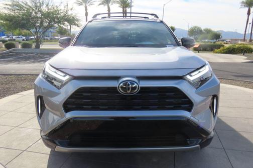 2025 Toyota RAV4 Hybrid SE