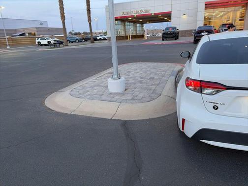 Super White 2020 Toyota Corolla LE