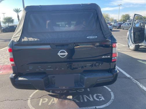 2022 Nissan Frontier S