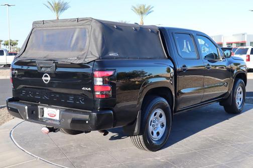 2022 Nissan Frontier S
