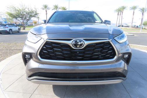 2024 Toyota Highlander Platinum