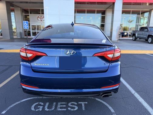 2017 Hyundai SONATA SE