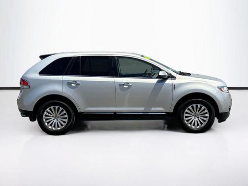 INGOT SILVER METALLIC 2013 Lincoln MKX Base