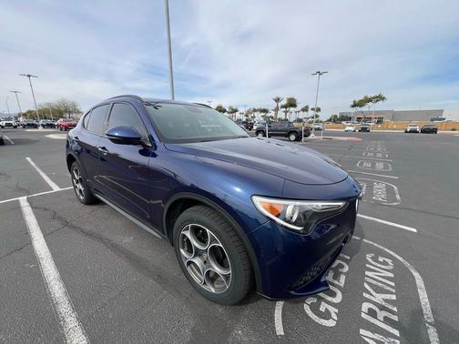 2018 Alfa Romeo Stelvio Sport