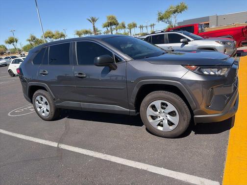 Magnetic Gray Metallic 2022 Toyota RAV4 LE