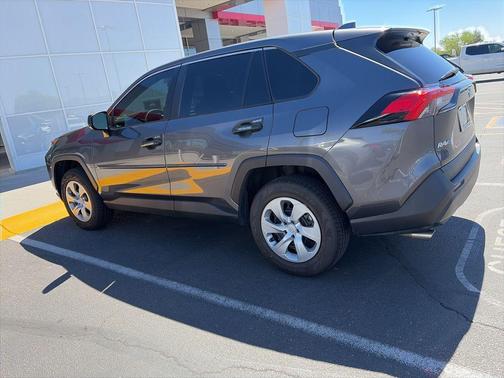 Magnetic Gray Metallic 2022 Toyota RAV4 LE