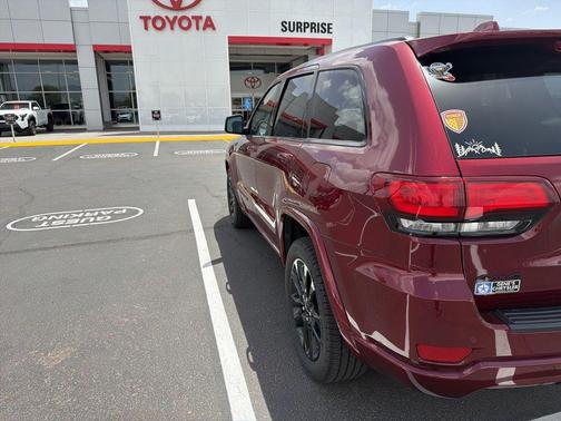 Velvet Red Pearlcoat 2021 Jeep Grand Cherokee Laredo