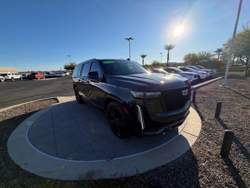 2023 Cadillac Escalade ESV Sport Platinum