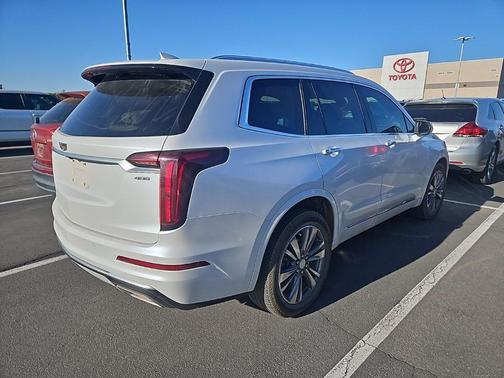 2021 Cadillac XT6 Premium Luxury AWD