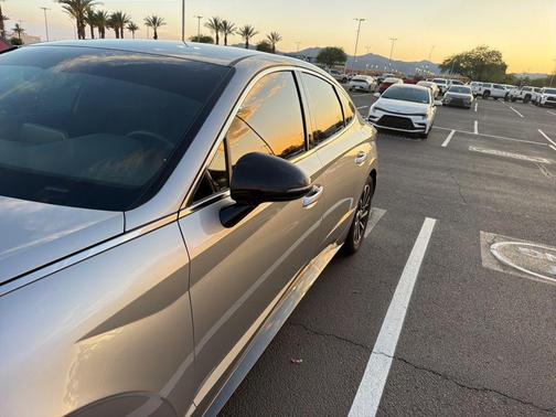 Shimmering Silver Pearl 2020 Hyundai SONATA SEL Plus