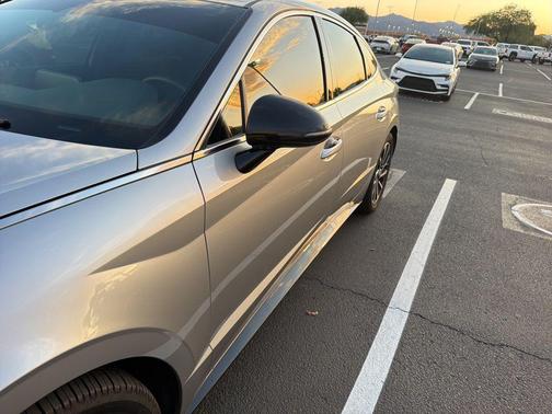 Shimmering Silver Pearl 2020 Hyundai SONATA SEL Plus